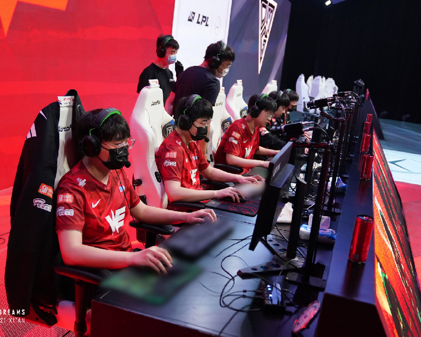 姿态归来 姿态归来