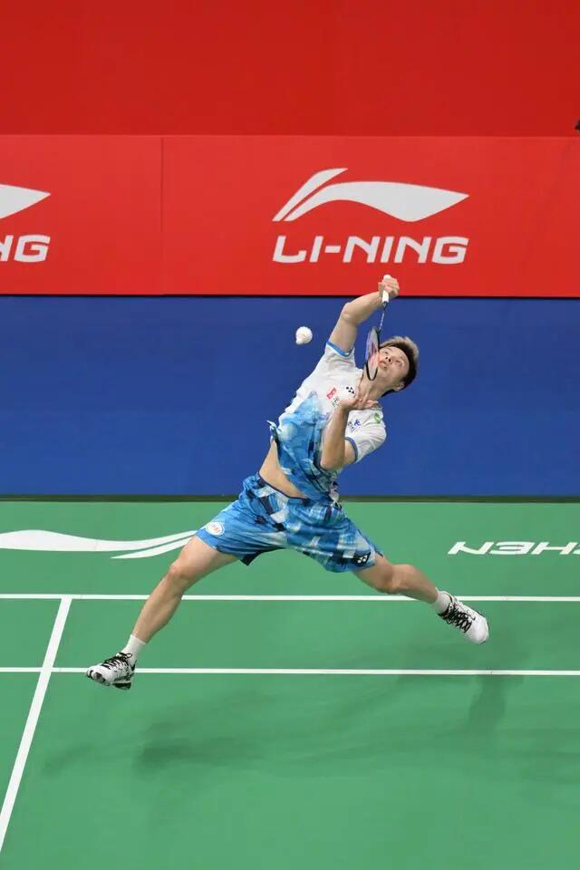 将球传给前 将球传给前