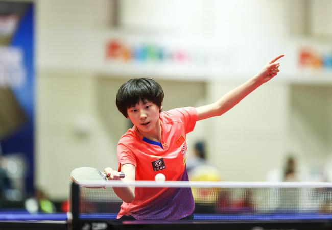 倾向于向左 倾向于向左