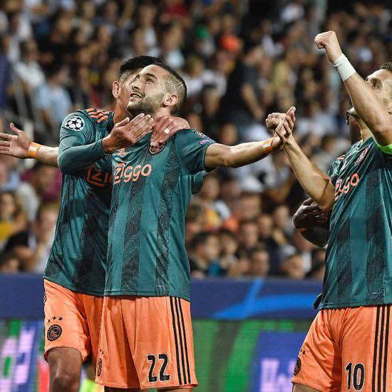 奏和防守韧 奏和防守韧